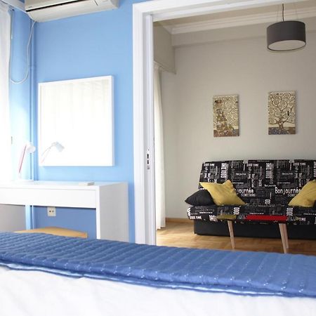Cheery Apartment In The Center Of Athènes Extérieur photo