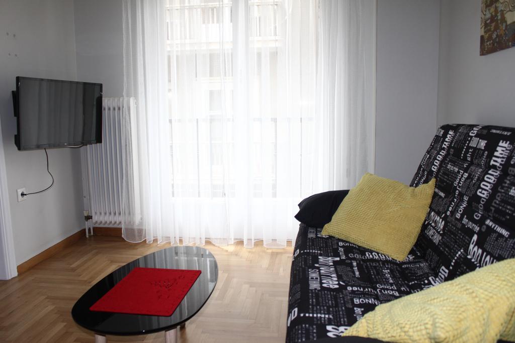 Cheery Apartment In The Center Of Athènes Extérieur photo